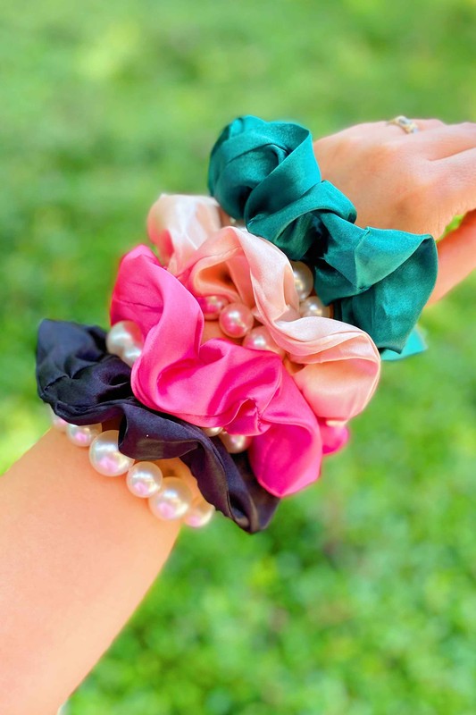 Pearl & Satin Scrunchie Set